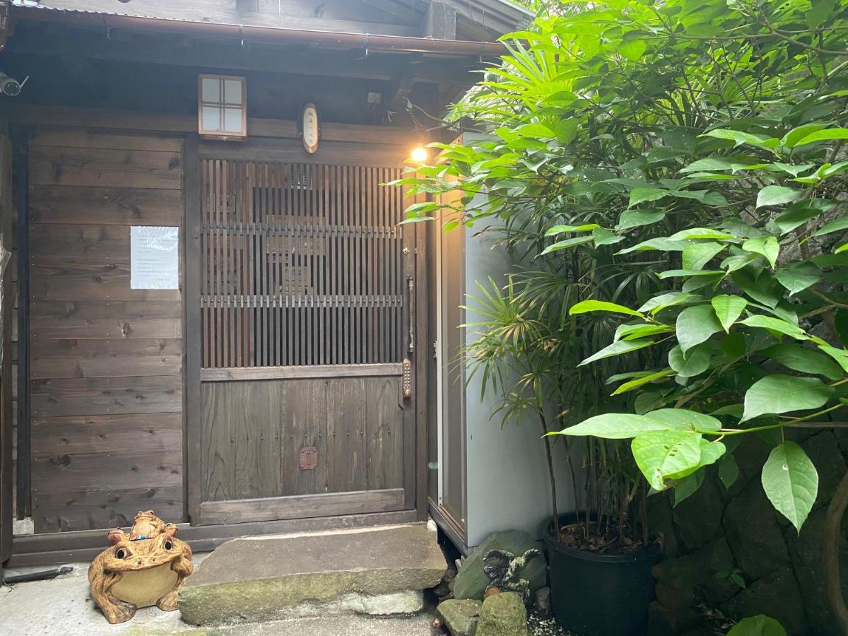 Atami Ikyuan 熱海一休庵 Hotel Екстериор снимка
